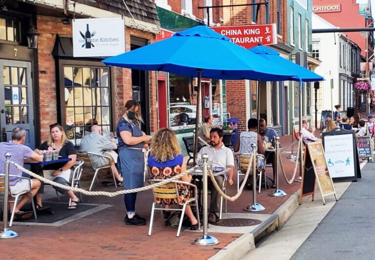 Outdoor Dining Experience Returns to Downtown Leesburg This May