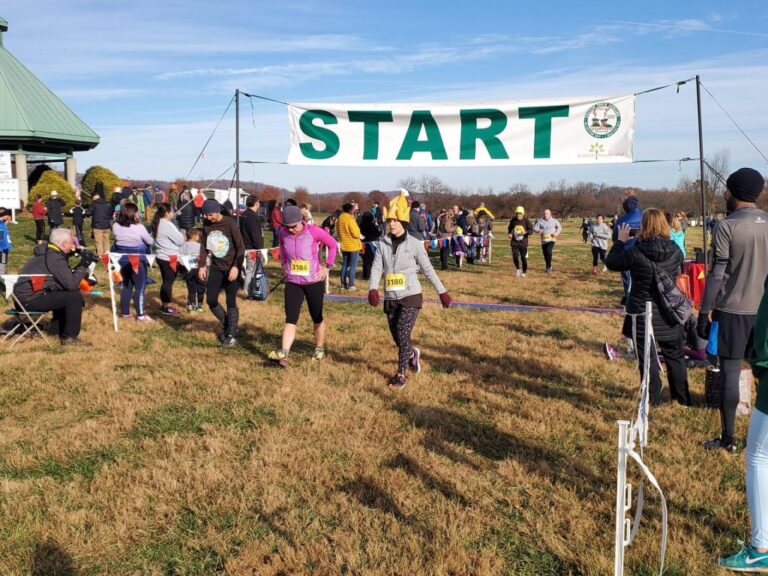 Run, Give Back, and “Freeze Your Gizzard” in Leesburg this November